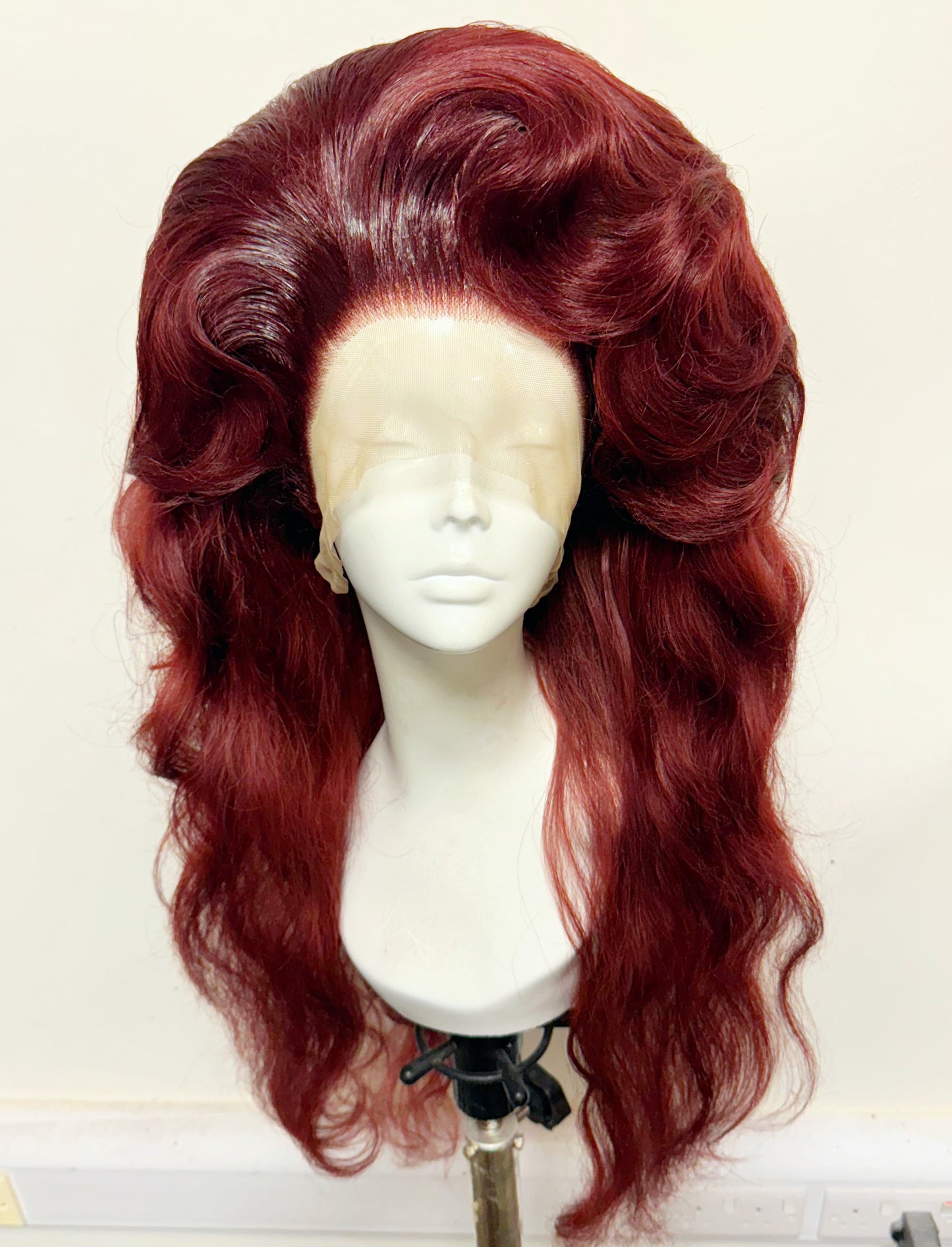 ÉireHeadRTW - Burgundy teased curly wig