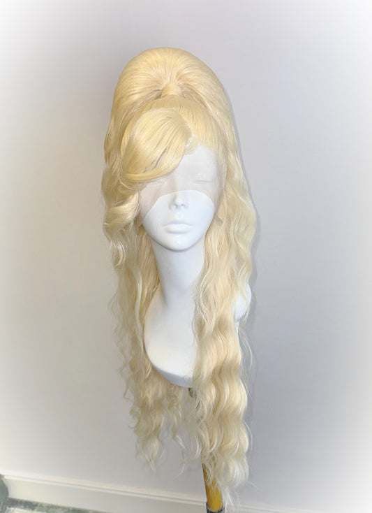 ÉireHeadRTW - blonde half up pony