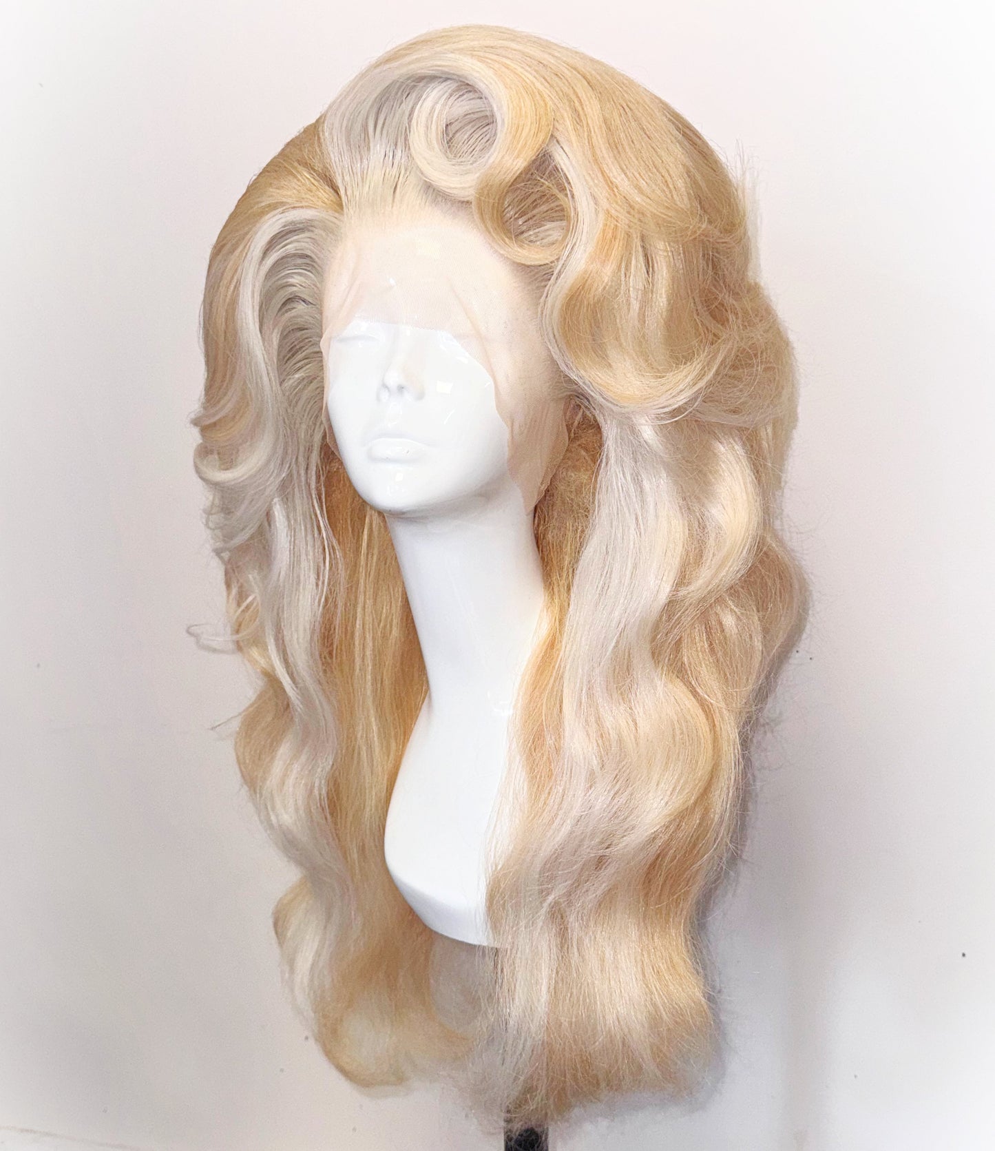 ÉireHeadRTW - tonal blonde teased out curly girl